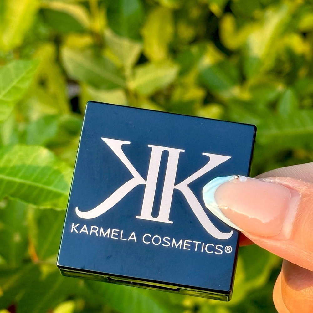 Karmela Kosmetics Eyeshadow Duo – Empower & Charisma